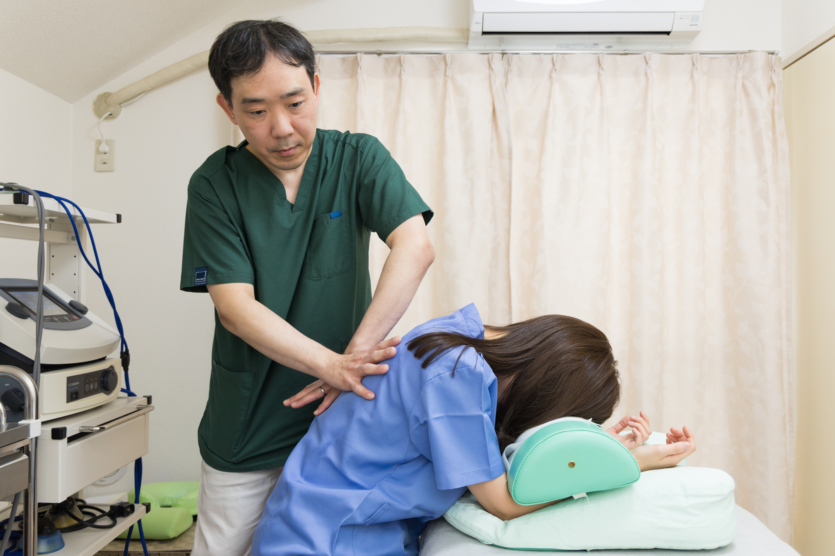 姿勢矯正