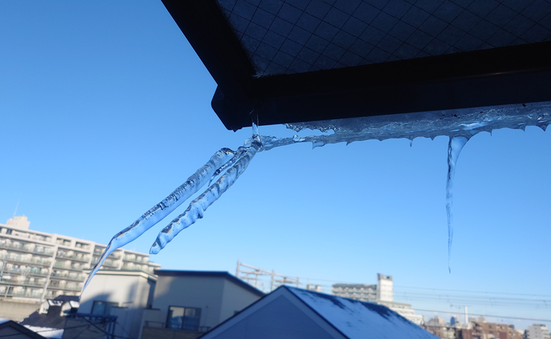 練馬区、中村橋・富士見台、サヤン鍼灸院・接骨院ブログ、屋根のつらら